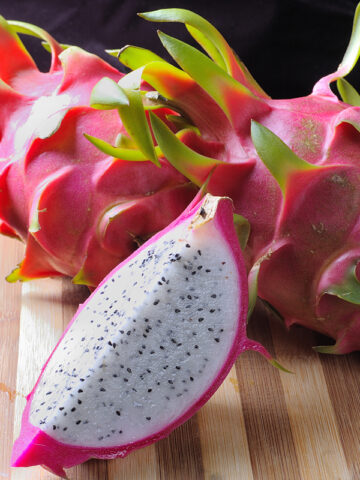 White Dragon Fruit Plant (hylocereus undetus)